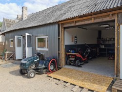 JONAS AB 6